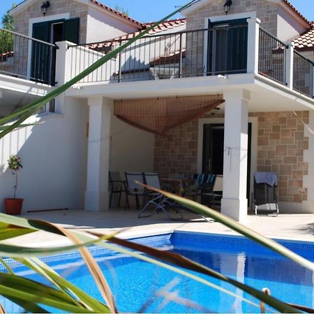 Villa Julia Milna  Exterior foto