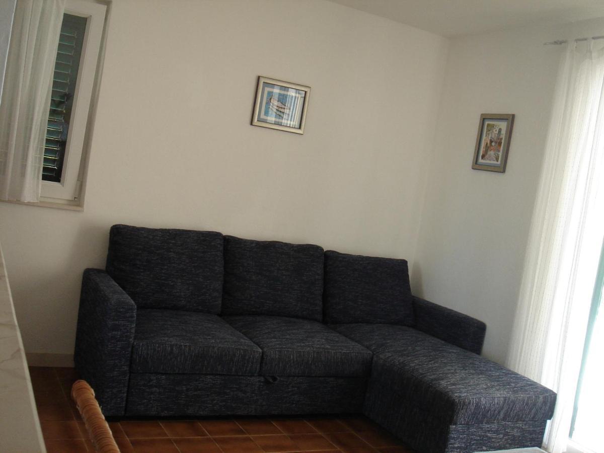 Villa Julia Milna  Zimmer foto